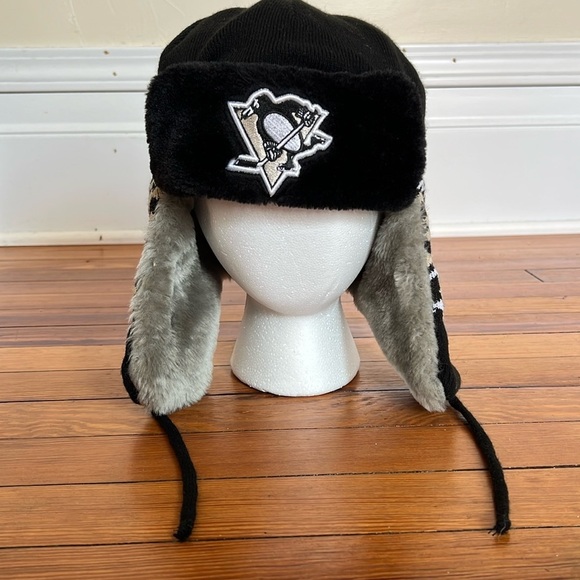 Pittsburgh Penguins Warm Winter Trapper Hat - OS - Picture 1 of 5